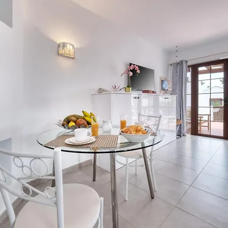 Brisas Complex, 104 *