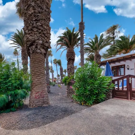 Brisas Complex, 104